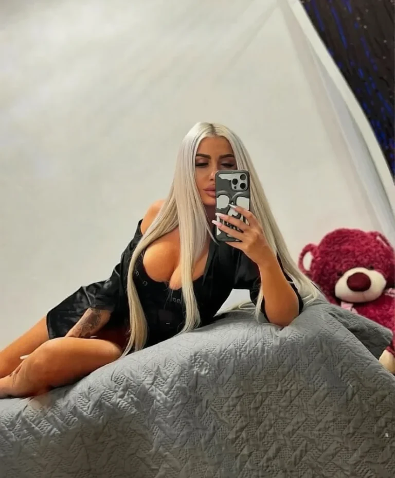 Mely, escort Roma