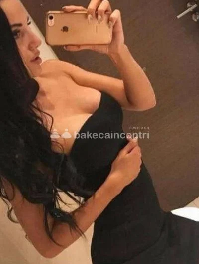 Eccomi qui sono donna splendida e seducente