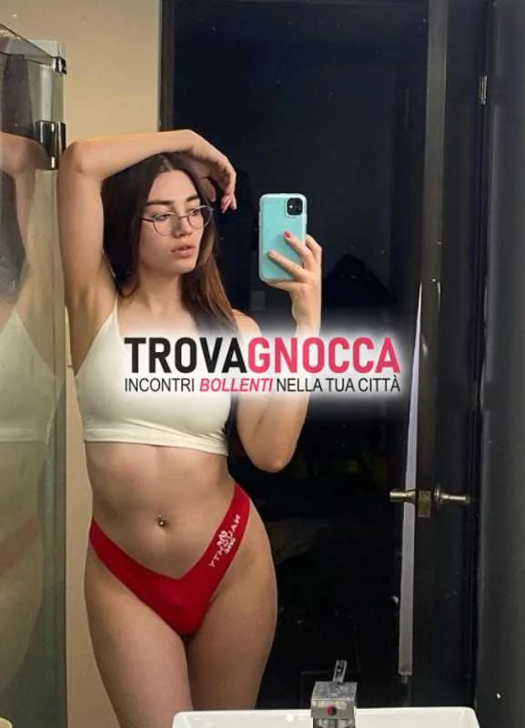 CLAUDIA A CALDA GOLA PROFONDA LA TUA TROIETTA, escort Monza