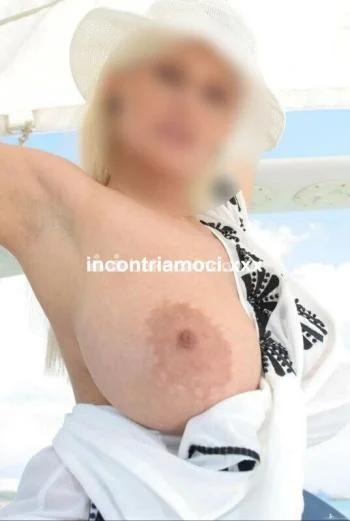 Marina Portoghese MILF donna matura al punto, escort Milano