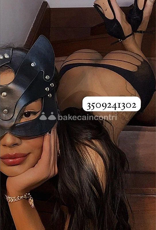 VIA SAMPOLO NUOVA RAGAZZA A PALERMO AMBIENTE