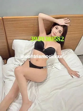 Appena arrivata, escort